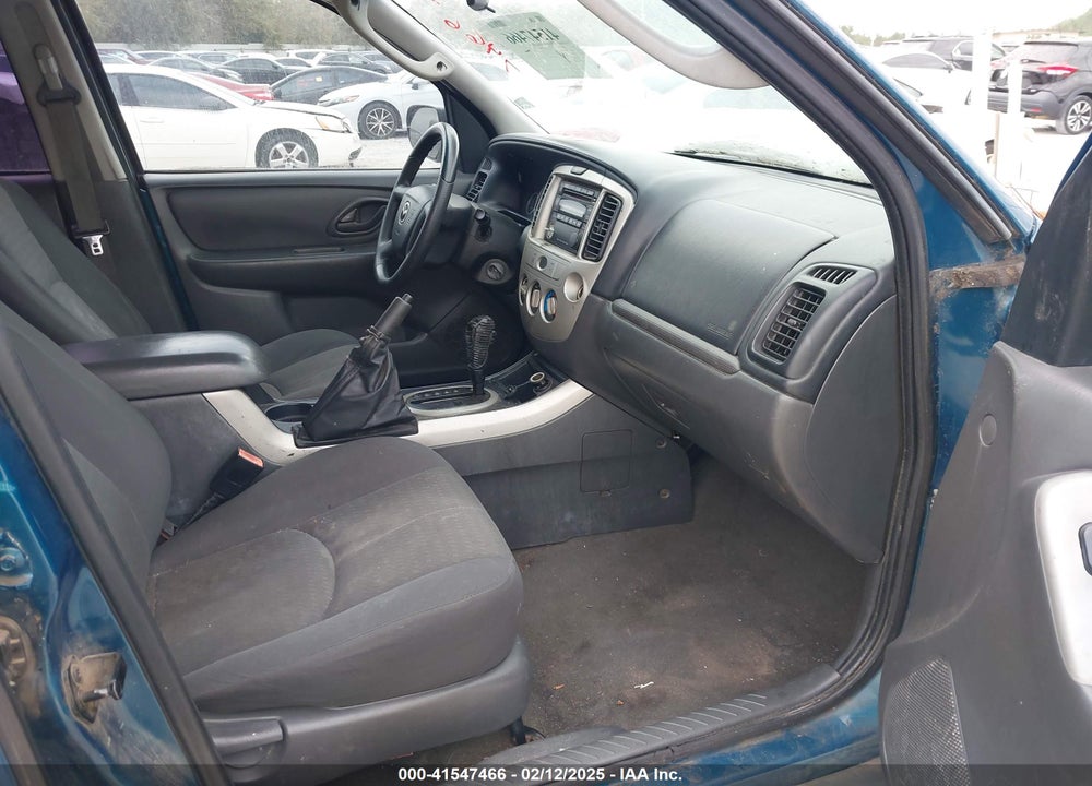 2005 MAZDA TRIBUTE I VIN: 4F2YZ02Z85KM19097