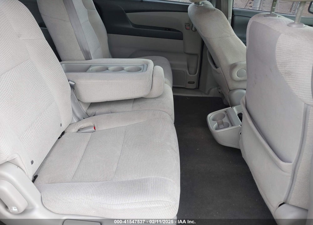 2011 HONDA ODYSSEY EX VIN: 5FNRL5H41BB025657