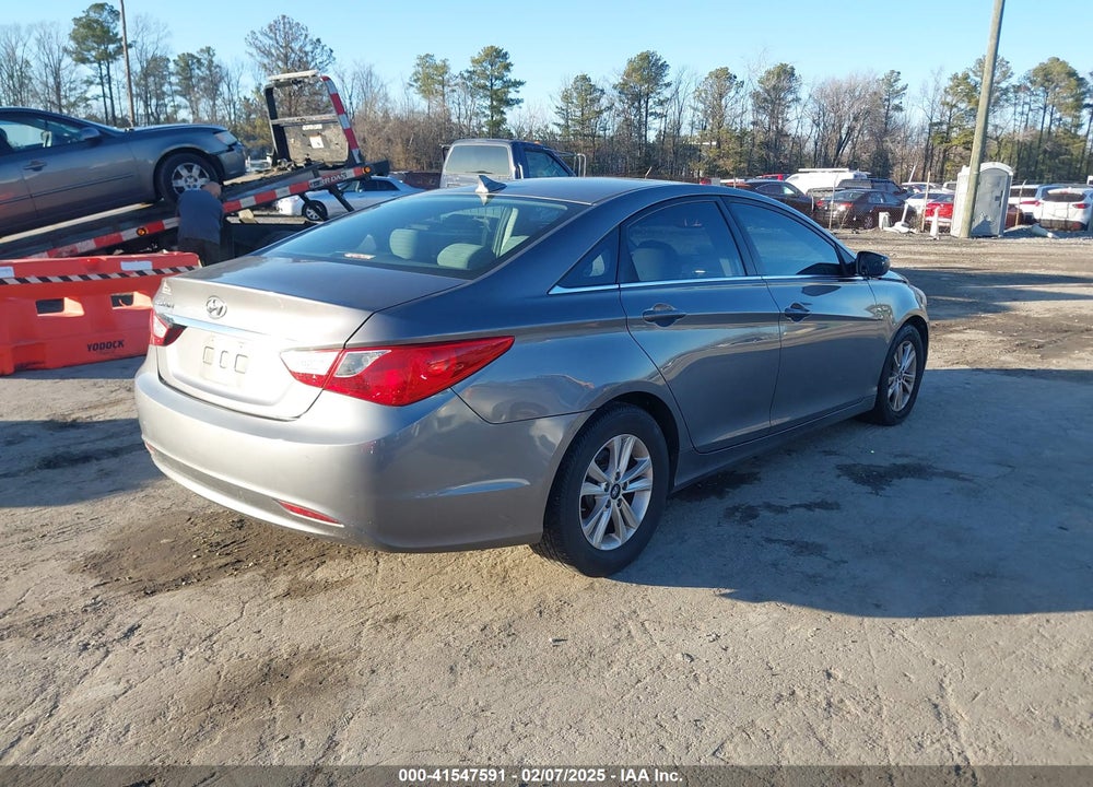 2011 HYUNDAI SONATA VIN: 5NPEB4AC1BH252281