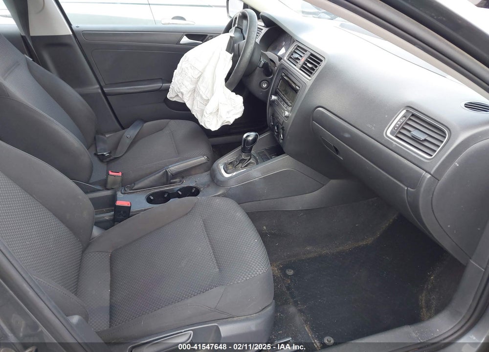 2013 VOLKSWAGEN JETTA VIN: 3VW2K7AJ0DM368021