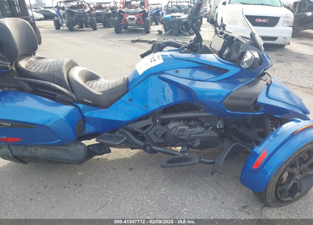 2019 CAN-AM SPYDER ROADSTER F3-T/F3 LIMITED VIN: 2BXREDD29KV000879