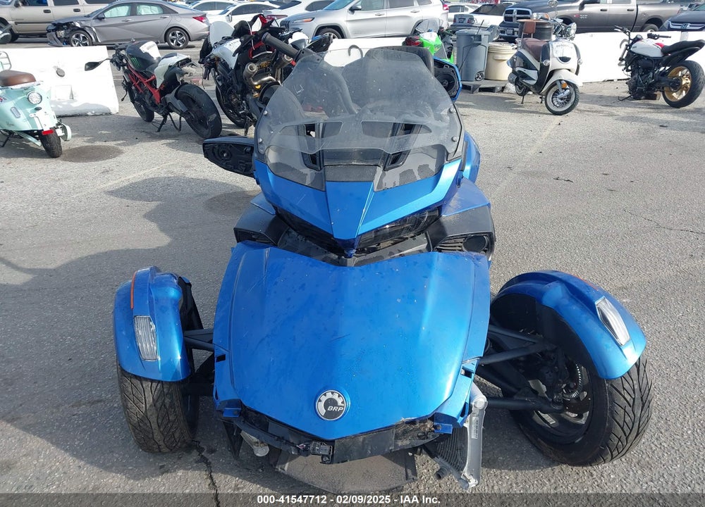 2019 CAN-AM SPYDER ROADSTER F3-T/F3 LIMITED VIN: 2BXREDD29KV000879