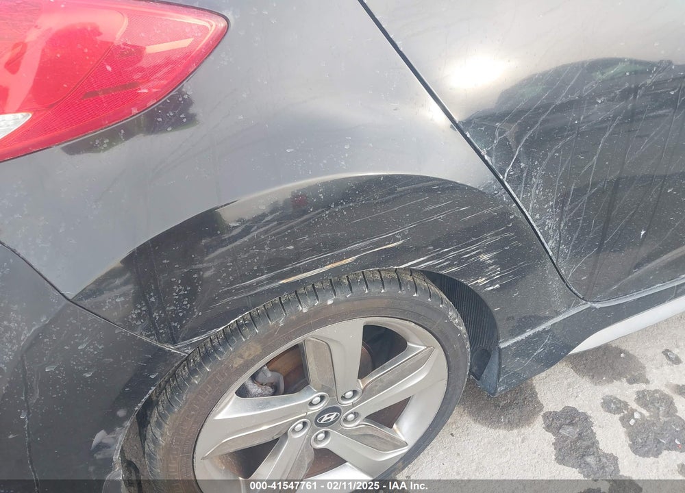 2013 HYUNDAI VELOSTER VIN: KMHTC6AE8DU159179