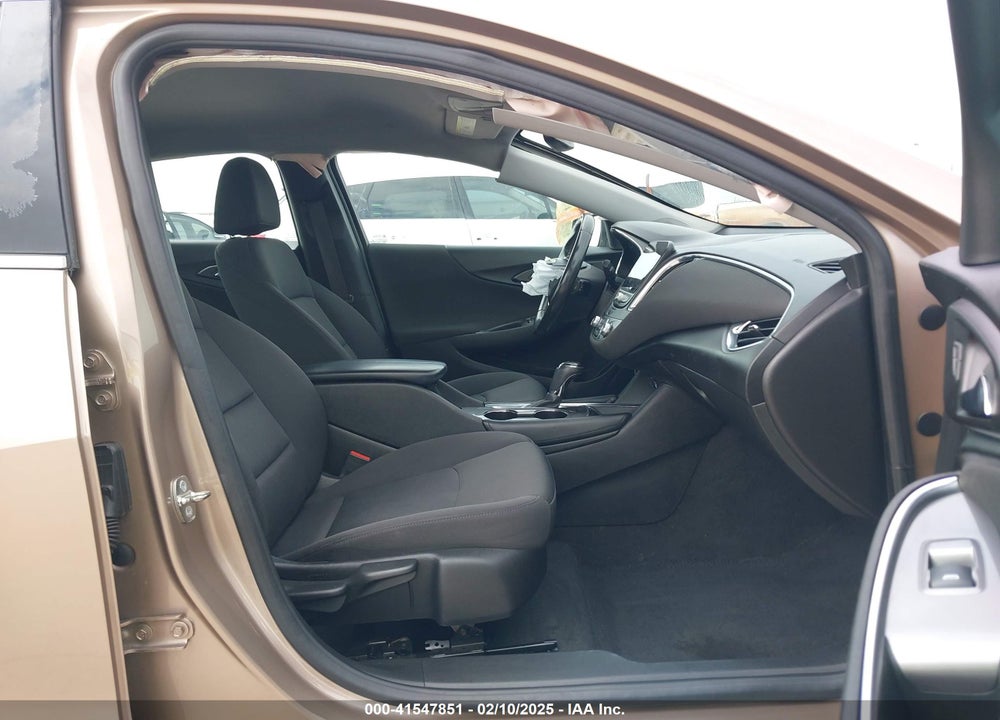 2018 CHEVROLET MALIBU VIN: 1G1ZD5ST6JF231671