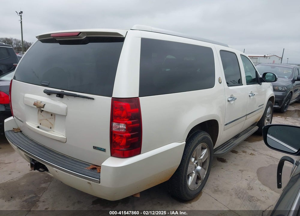 2010 CHEVROLET SUBURBAN 1500 LTZ VIN: 1GNUCKE05AR270519