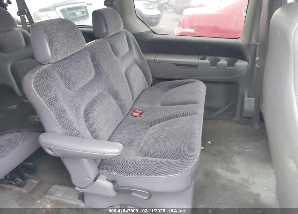 1997 DODGE GRAND CARAVAN VIN: 2B4GP44R8VR174399