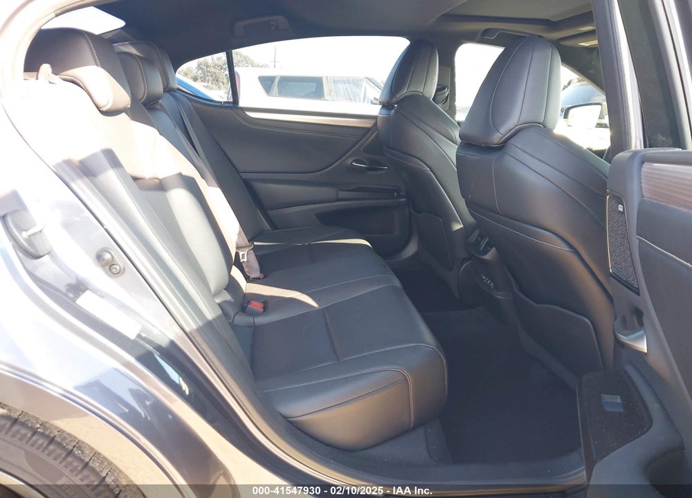 2019 LEXUS ES 350 VIN: 58ABZ1B15KU027365