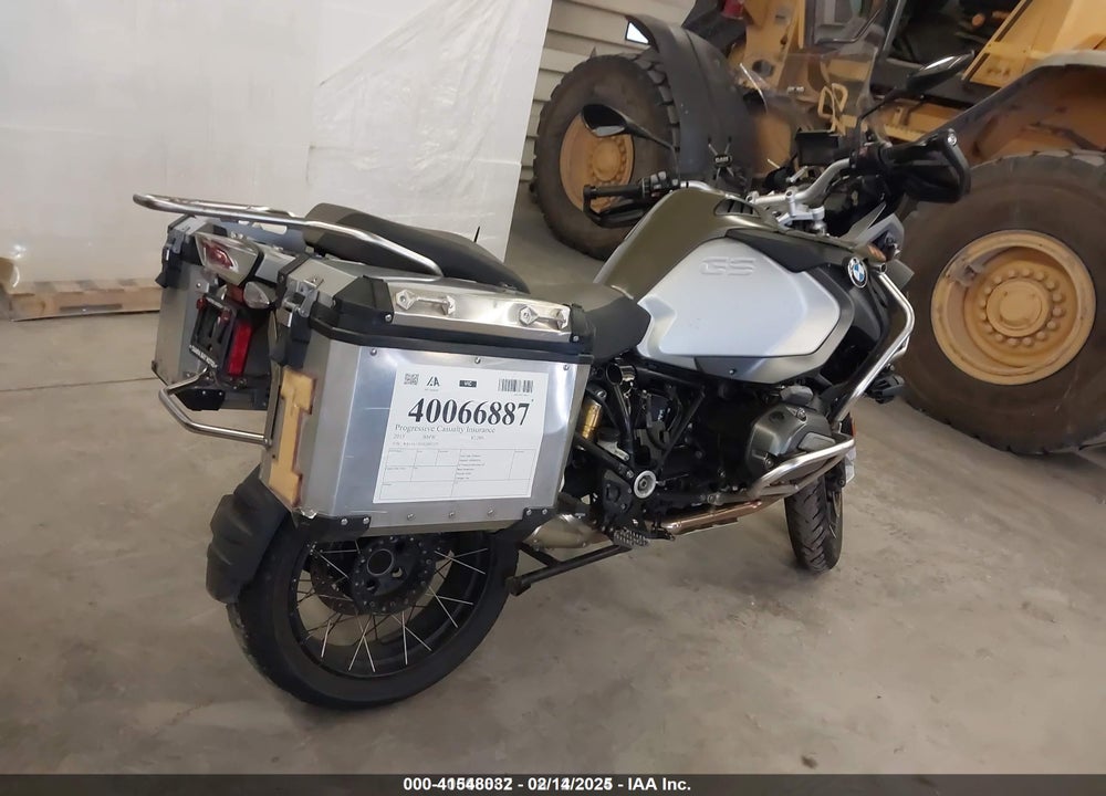 2015 BMW R1200 GS ADVENTURE VIN: WB10A1203FZ097177