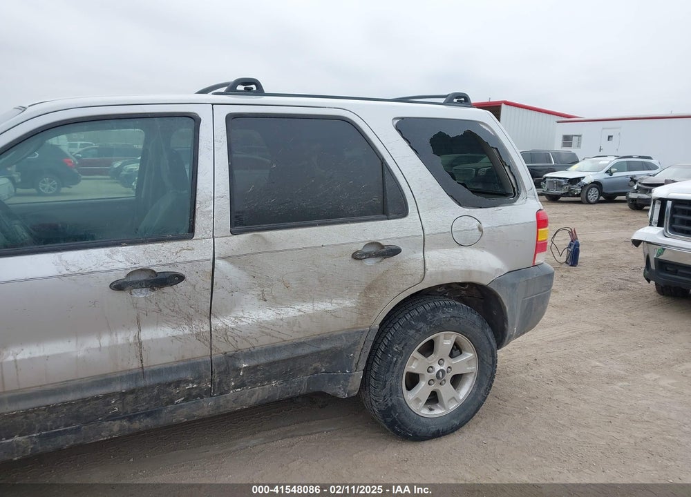 2005 FORD ESCAPE XLT VIN: 1FMYU93125KD17799