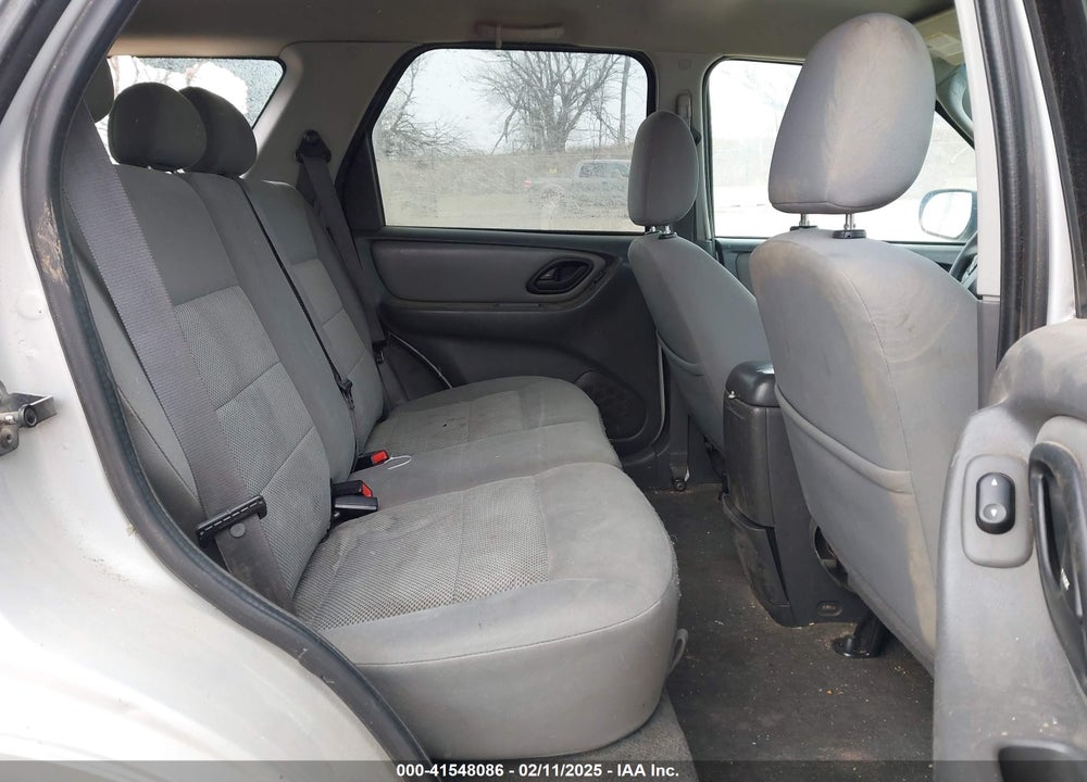 2005 FORD ESCAPE XLT VIN: 1FMYU93125KD17799