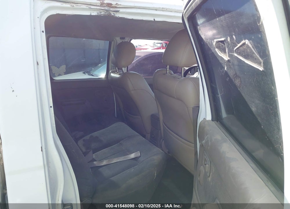 2002 NISSAN FRONTIER XE-V6 VIN: 1N6ED27T22C382889