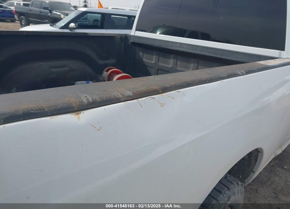 2022 RAM 1500 CLASSIC TRADESMAN 4X4 6'4 BOX VIN: 1C6RR7FG8NS244914