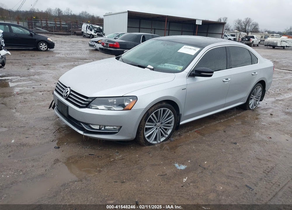2015 VOLKSWAGEN PASSAT VIN: 1VWBT7A33FC053989
