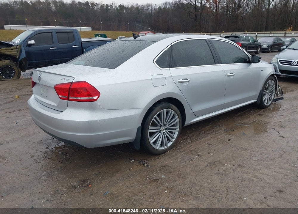 2015 VOLKSWAGEN PASSAT VIN: 1VWBT7A33FC053989