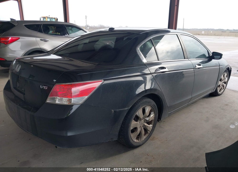 2009 HONDA ACCORD VIN: 1HGCP36839A018511