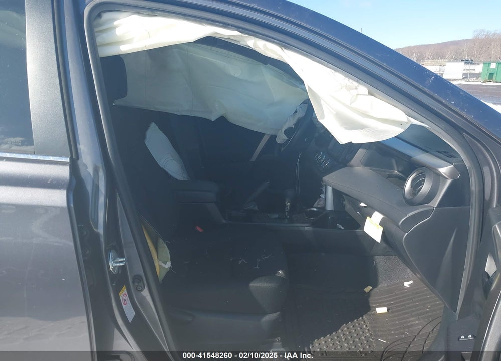 2018 TOYOTA RAV4 LE VIN: JTMBFREV1JJ230173