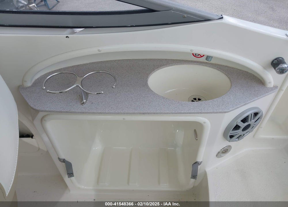 2018 STINGRAY BOAT VIN: PNYUSFN0J718