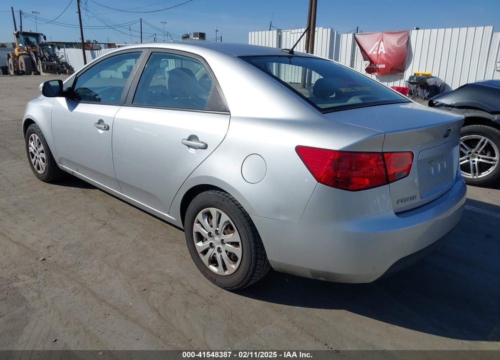 2010 KIA FORTE VIN: KNAFU4A25A5274155