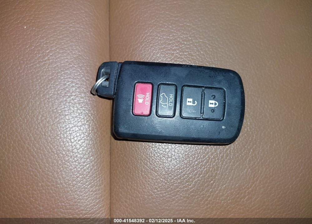 2017 TOYOTA RAV4 HV VIN: JTMDJREV8HD118132