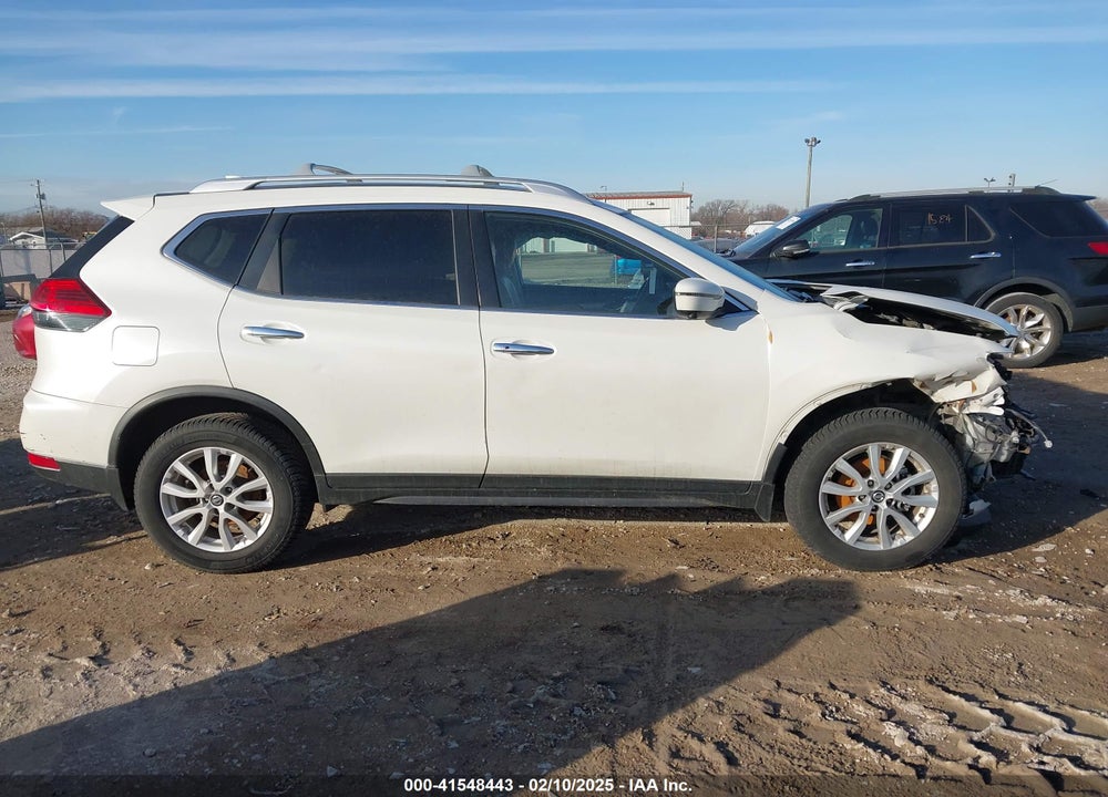 2017 NISSAN ROGUE VIN: KNMAT2MV3HP553323