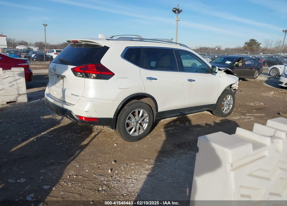 2017 NISSAN ROGUE VIN: KNMAT2MV3HP553323