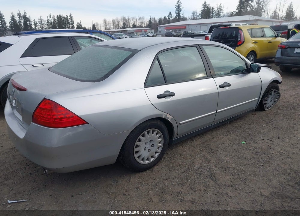 2006 HONDA ACCORD 2.4 VP VIN: JHMCM56106C005428