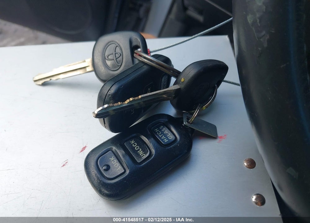 2008 TOYOTA MATRIX/XR VIN: 2T1KR32E78C701418