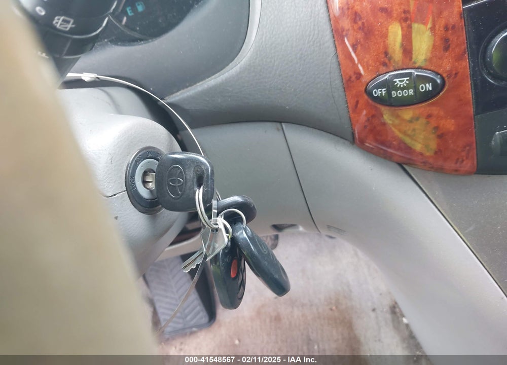 2007 TOYOTA SIENNA XLE VIN: 5TDZK22C07S059464