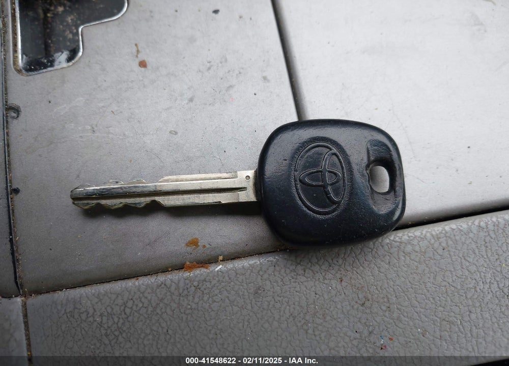 2010 TOYOTA CAMRY VIN: 4T1BF3EK5AU502141
