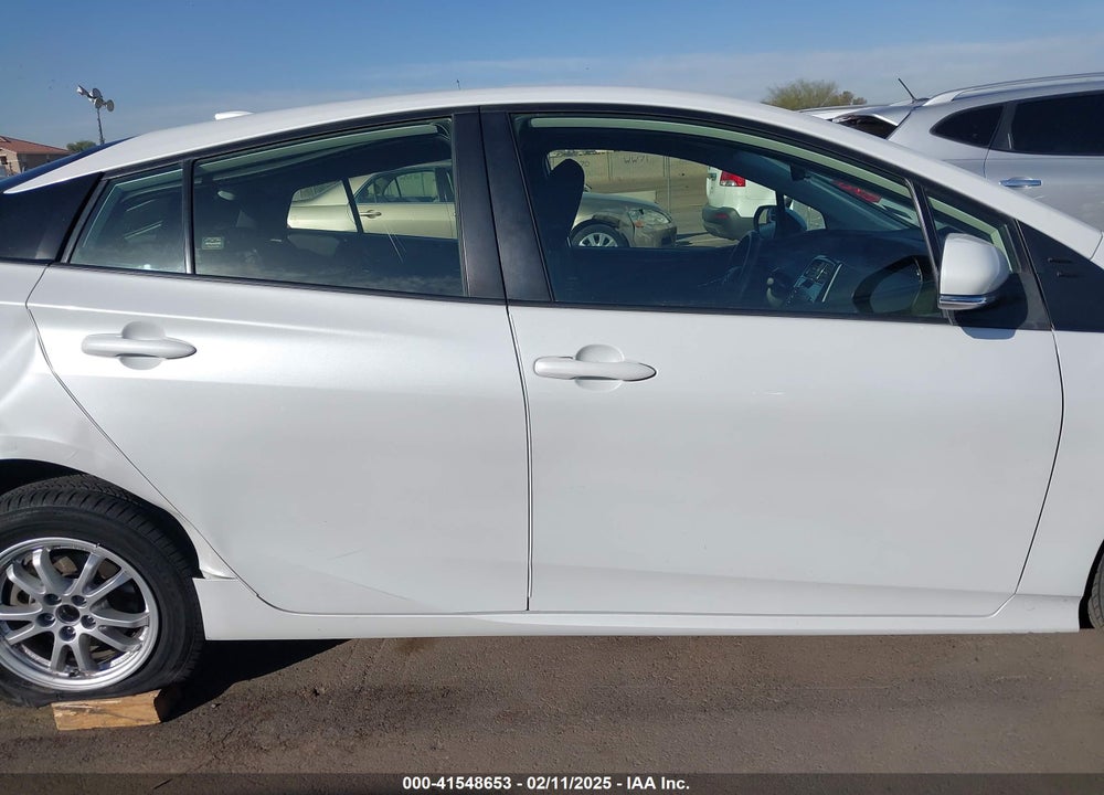 2021 TOYOTA PRIUS VIN: JTDKAMFU7M3133544