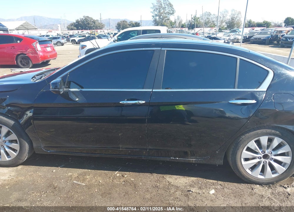 2013 HONDA ACCORD VIN: 1HGCR2F8XDA006627
