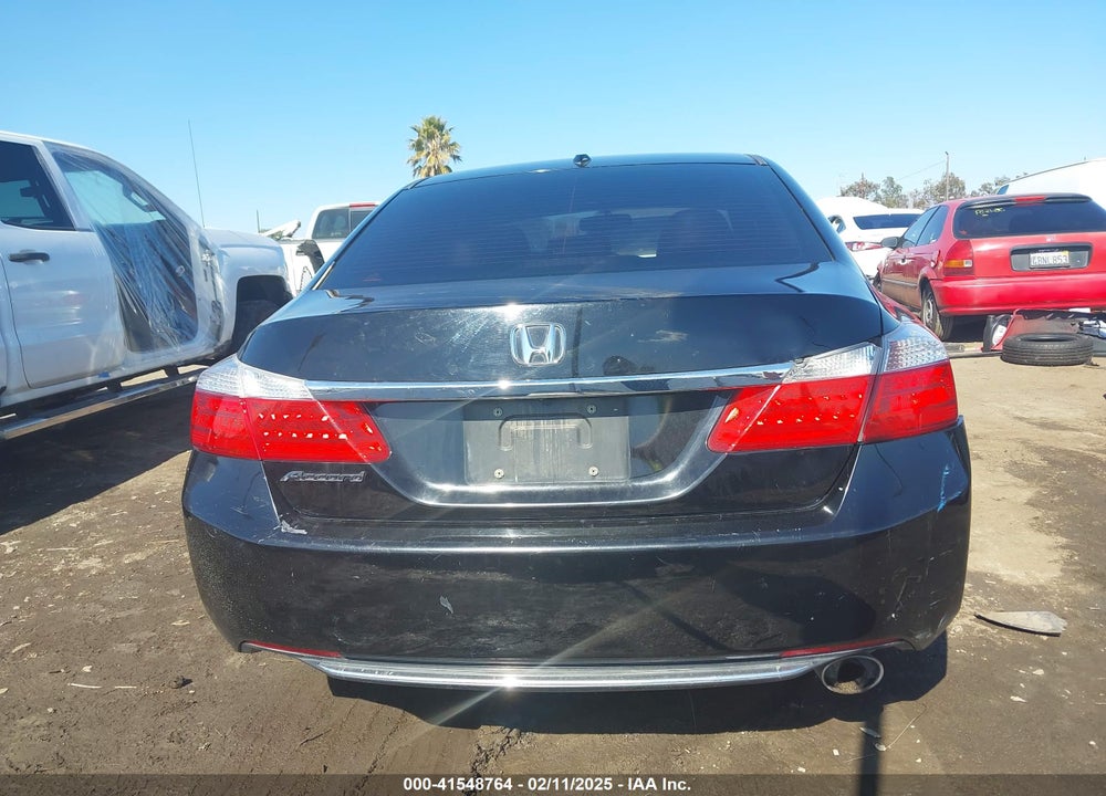 2013 HONDA ACCORD VIN: 1HGCR2F8XDA006627