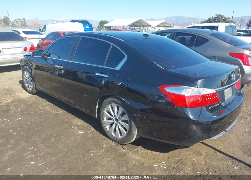 2013 HONDA ACCORD VIN: 1HGCR2F8XDA006627