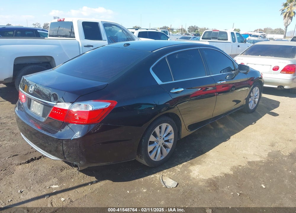 2013 HONDA ACCORD VIN: 1HGCR2F8XDA006627