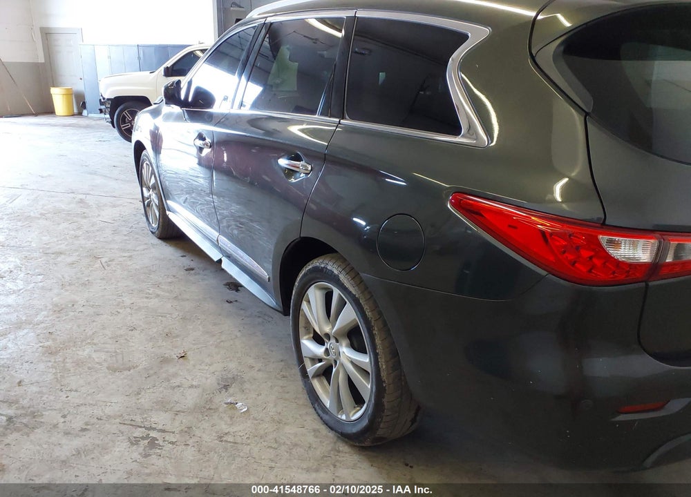 2013 INFINITI JX35 VIN: 5N1AL0MM8DC311202