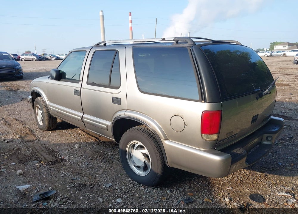 2000 CHEVROLET BLAZER LT VIN: 1GNDT13W2Y2282227
