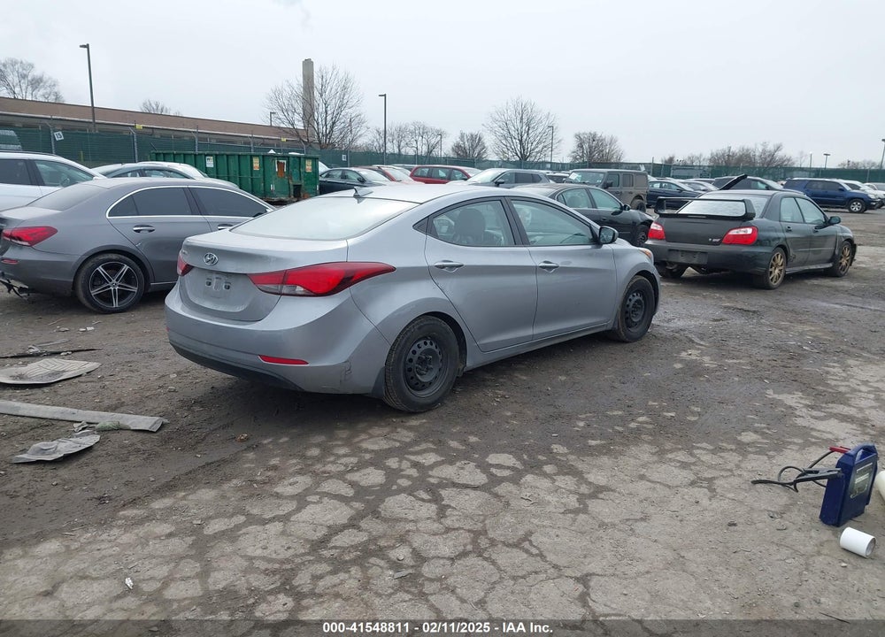 2016 HYUNDAI ELANTRA VIN: 5NPDH4AE0GH750779