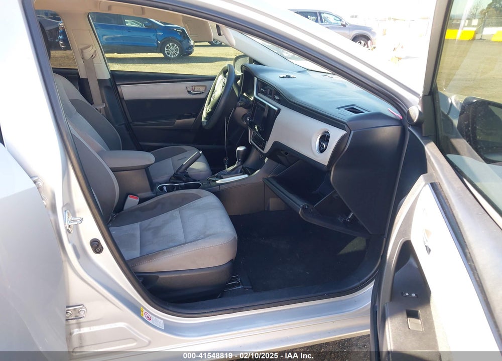 2018 TOYOTA COROLLA VIN: 2T1BURHE0JC065147