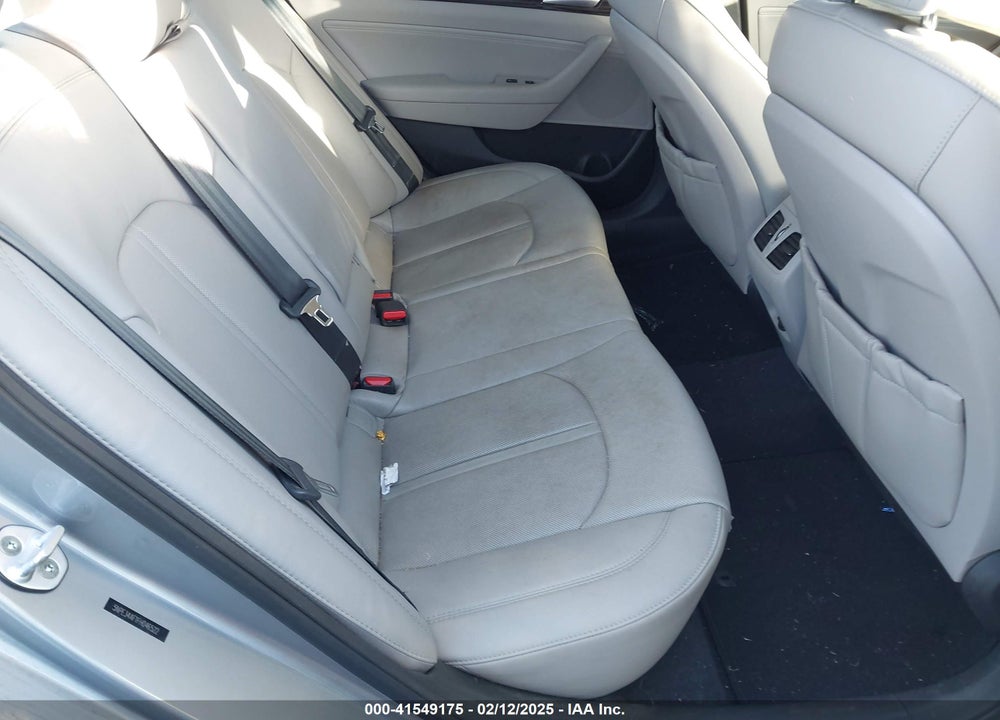 2015 HYUNDAI SONATA VIN: 5NPE34AF1FH046522