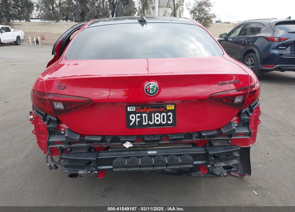 2023 ALFA ROMEO GIULIA VIN: ZARFAMBN3P7671600