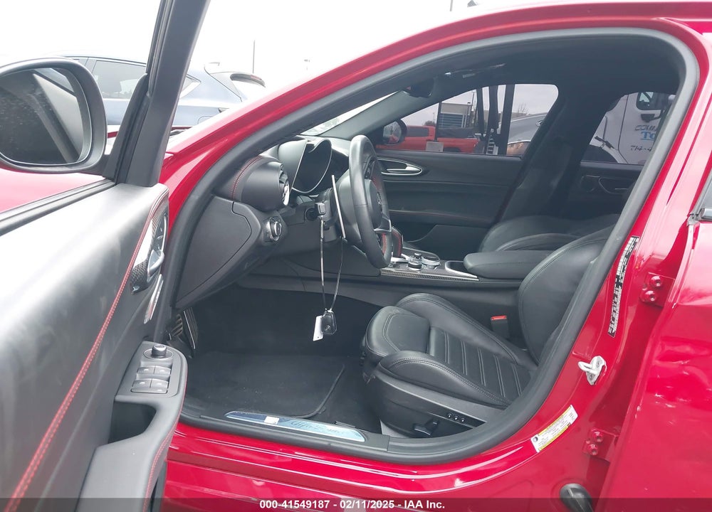 2023 ALFA ROMEO GIULIA VIN: ZARFAMBN3P7671600