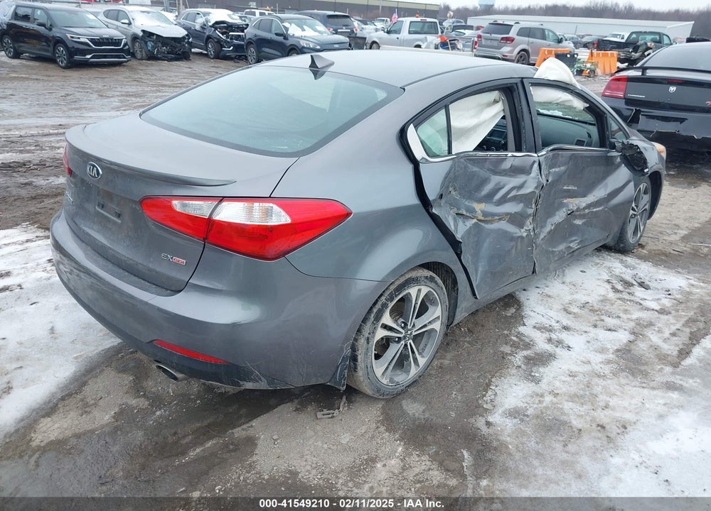2015 KIA FORTE EX VIN: KNAFX4A8XF5365179