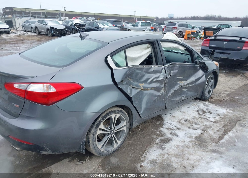 2015 KIA FORTE EX VIN: KNAFX4A8XF5365179