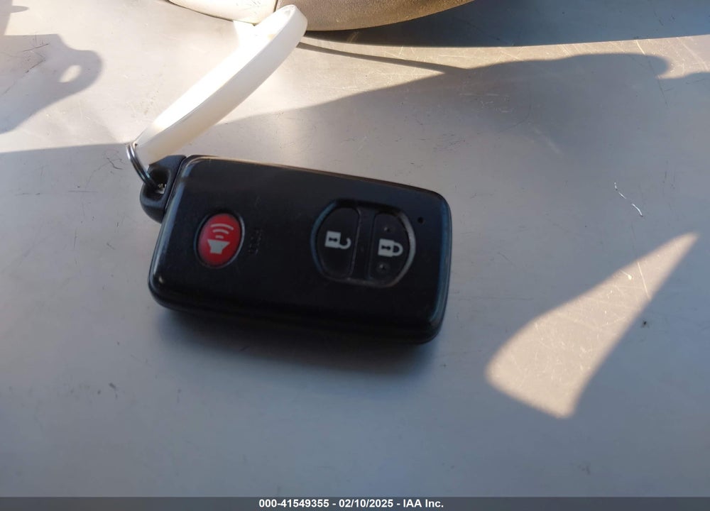 2015 TOYOTA PRIUS VIN: JTDKN3DU4F0414707
