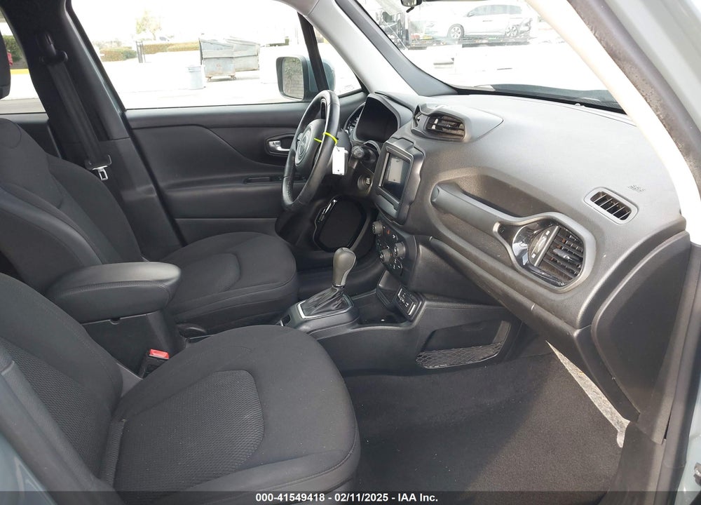 2018 JEEP RENEGADE ALTITUDE FWD VIN: ZACCJABBXJPJ52701