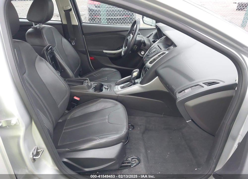 2013 FORD FOCUS SE VIN: 1FADP3K2XDL270585