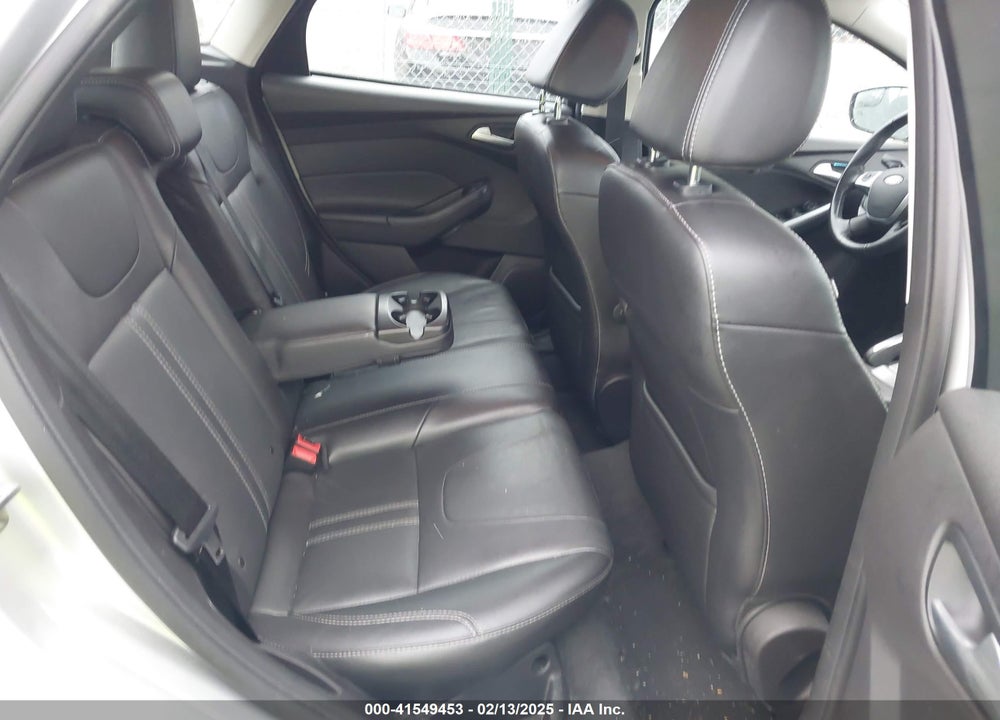 2013 FORD FOCUS SE VIN: 1FADP3K2XDL270585