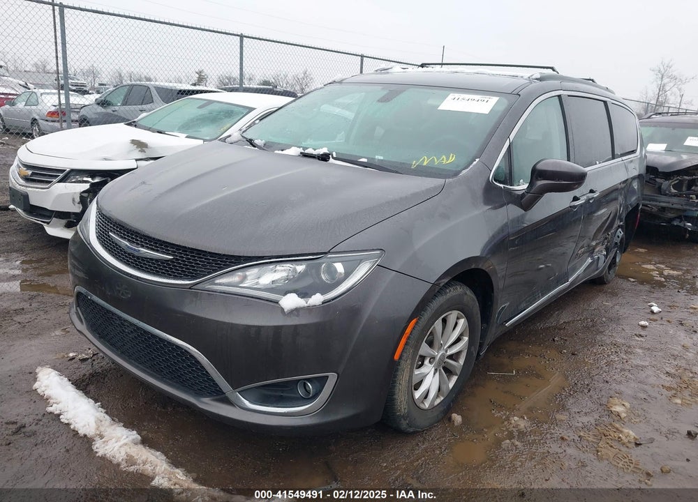 2017 CHRYSLER PACIFICA VIN: 2C4RC1BG8HR593980