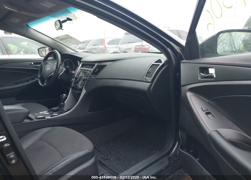 2011 HYUNDAI SONATA SE 2.0T VIN: 5NPEC4AB5BH220163