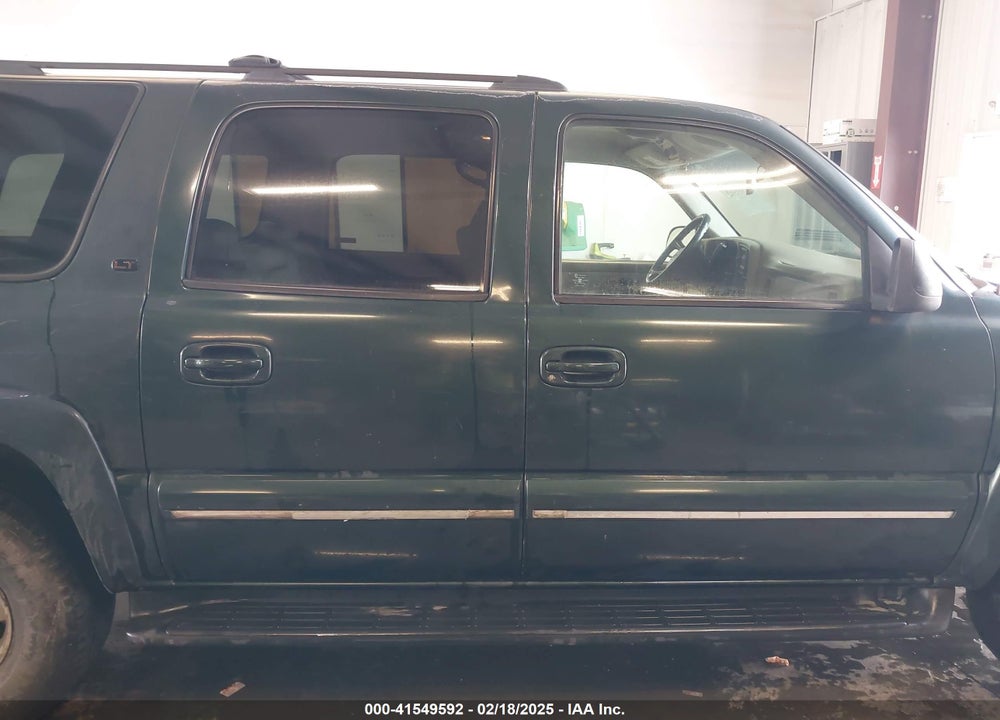 2002 CHEVROLET SUBURBAN 1500 LT VIN: 1GNFK16Z72J263641